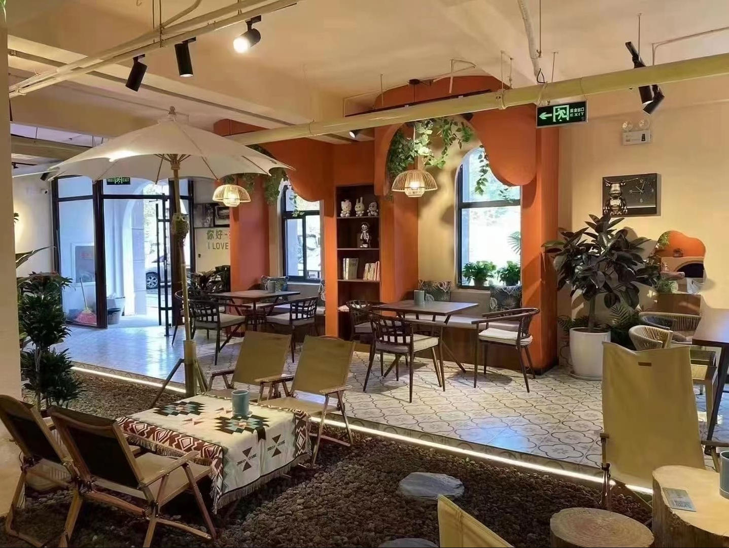 曼哈顿户外休闲餐厅